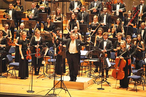 „Musik integriert“ Benefizkonzert der Neuen Philharmonie München