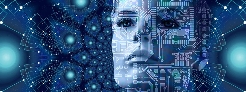 Foto: Gerd Altman - Pixabay Digitale Illustration eines menschlichen Profils, überlagert mit komplexen blauen Schaltkreis-Mustern, leuchtenden Knotenpunkten und einem kosmischen Hintergrund – Symbol für künstliche Intelligenz und Technologie.